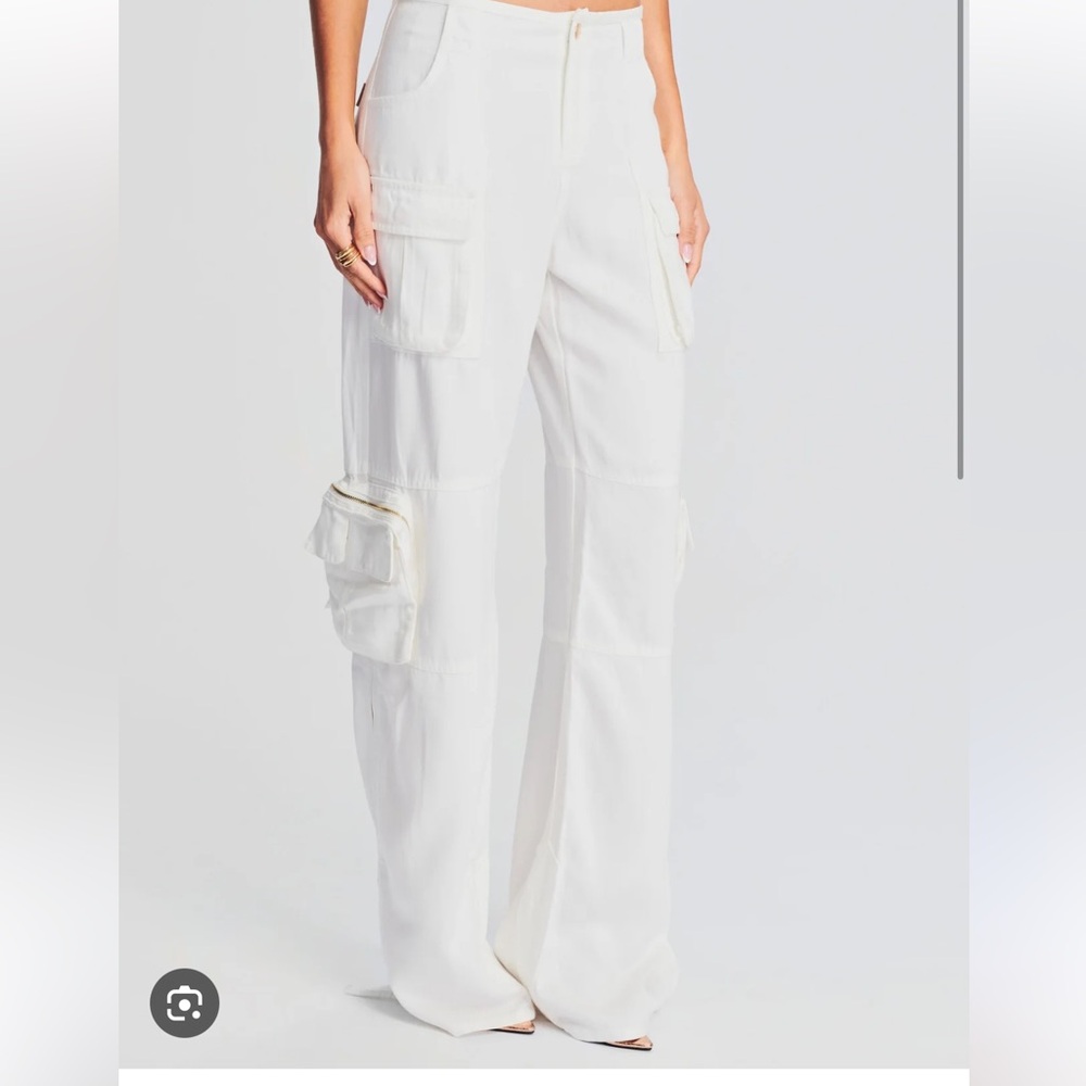 Retrofete White Cargo Pants